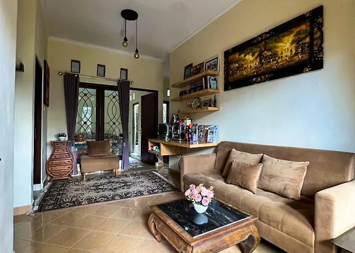 Kadek Jingga House - 3 Bedroom Vakantiehuis *